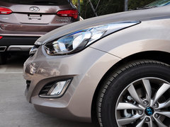 2015款 1.6L 手动 时尚型