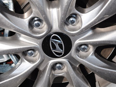 2015款 1.6L 手动 领先型