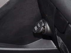 2015款 1.6L 自动 领先型
