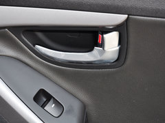 2015款 1.6L 自动 领先型