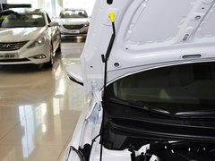 2015款 1.6L 自动 尊贵型