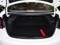 2015款 1.6L 自动 尊贵型