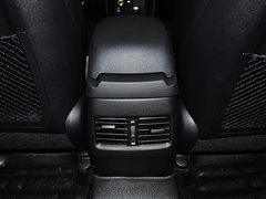 2015款 1.6L 自动 尊贵型