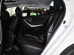 2015款 1.6L 自动 尊贵型