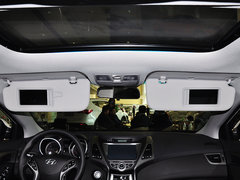 2015款 1.6L 自动 尊贵型