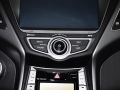 2015款 1.6L 自动 尊贵型