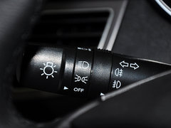 2015款 1.6L 自动 尊贵型