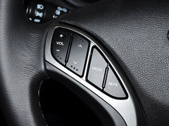 2015款 1.6L 自动 尊贵型