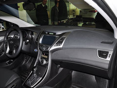 2015款 1.6L 自动 尊贵型