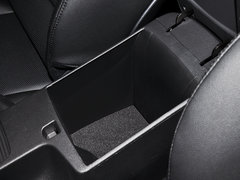 2015款 1.6L 自动 尊贵型