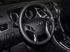 2015款 1.6L 自动 尊贵型