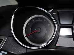 2015款 1.6L 自动 尊贵型
