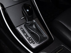 2015款 1.6L 自动 尊贵型