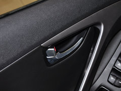 2015款 1.6L 自动 尊贵型