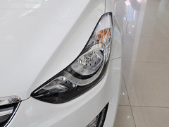 2015款 1.6L 自动 尊贵型