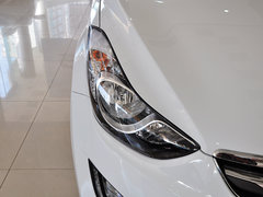 2015款 1.6L 自动 尊贵型