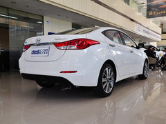 2015款 1.6L 自动 尊贵型