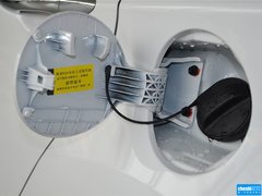 2015款 1.6L 自动 尊贵型