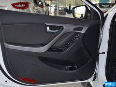 2015款 1.6L 自动 尊贵型