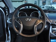 2015款 1.6L 自动 尊贵型