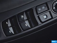 2015款 1.6L 自动 尊贵型