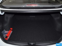 2015款 1.6L 自动 尊贵型