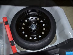 2015款 1.6L 自动 尊贵型