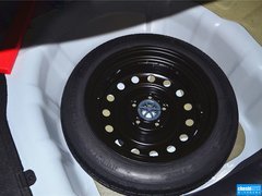 2015款 1.6L 自动 尊贵型