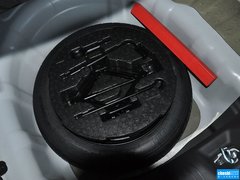 2015款 1.6L 自动 尊贵型