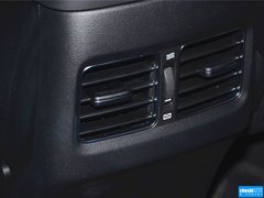 2015款 1.6L 自动 尊贵型