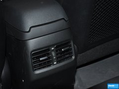 2015款 1.6L 自动 尊贵型