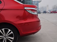 2015款 1.5L 手动 够炫版