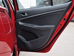2015款 1.5L 手动 够炫版