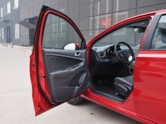 2015款 1.5L 手动 够炫版