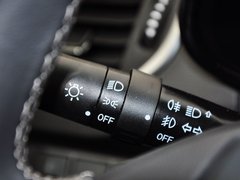 2015款 1.5L 手动 够炫版