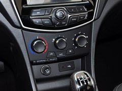 2015款 1.5L 手动 够炫版