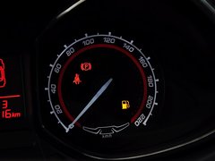2015款 1.5L 手动 够炫版
