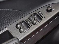 2015款 1.5L 手动 够炫版