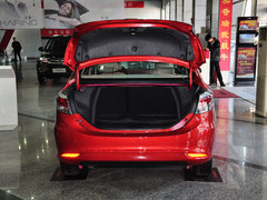 2015款 1.5L 手动 够型版