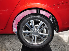 2015款 1.5L 手动 够型版