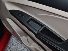 2015款 1.5L 手动 够型版