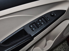 2015款 1.5L 手动 够型版