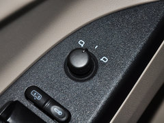 2015款 1.5L 手动 够型版
