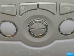 2015款 1.5T 手动 两驱精英型 5座