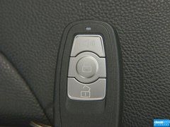 2015款 1.5T 手动 两驱精英型 5座