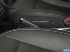 2015款 1.5T 手动 两驱尊贵型 5座