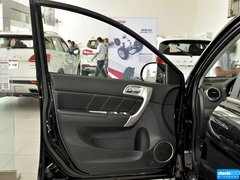 2015款 1.5T 手动 两驱尊贵型 5座