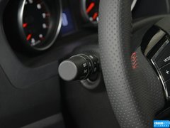 2015款 1.5T 手动 两驱尊贵型 5座