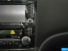 2015款 1.5T 手动 两驱尊贵型 5座
