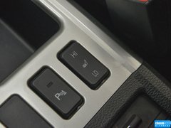2015款 1.5T 手动 两驱尊贵型 5座
